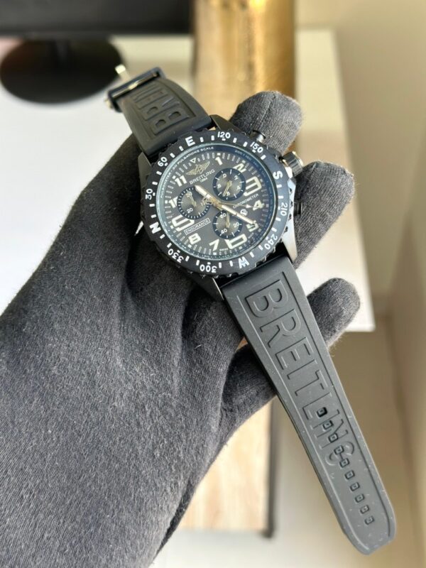 A beautiful and affordable Black Breitling casual wristwatch featuring a unique large metal dial and a sporty loop strap. Comes with a free box and cufflinks. - Image 3