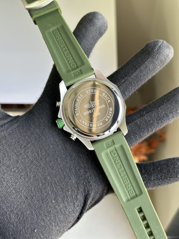 A beautiful and affordable Olive-Green Breitling casual wristwatch featuring a unique large metal dial and a sporty loop strap. Comes with a free box and cufflinks. - Image 5