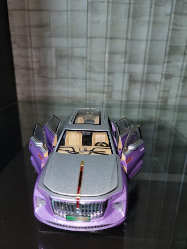 Alloy Car Model with Remote Control - Image 8